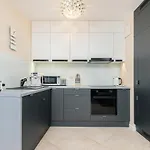 Batorego 7 Premium With Parking By Renters Apartamento Gdynia