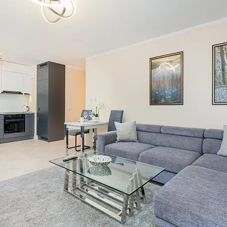 Batorego 7 Premium With Parking By Renters Apartment Gdynia