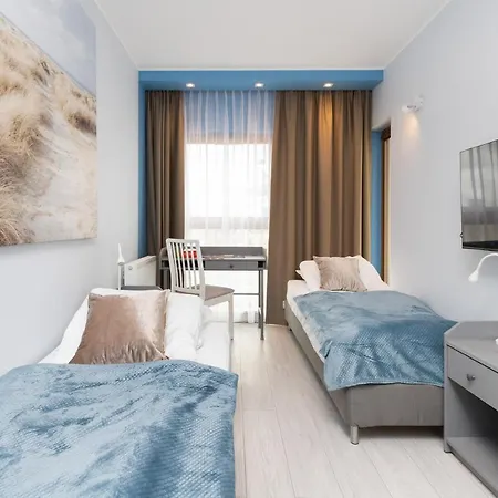 Batorego 7 Premium With Parking By Renters Apartment *