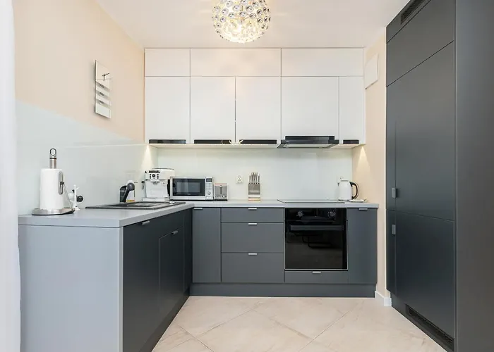 Batorego 7 By Renters Apartment Gdynia