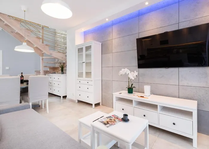 Batorego 7 By Renters Apartment Gdynia