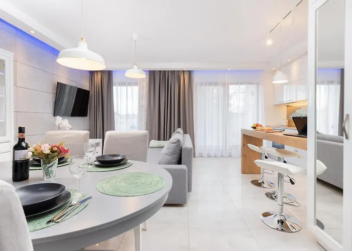 Batorego 7 By Renters Apartment